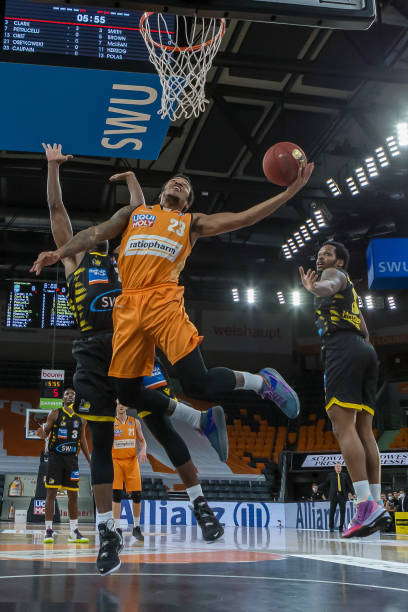 他的回归让 他的回归让